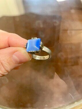 VTG Claire's Stilver Tone Art Deco Style Ring with Blue Stone Sz 7.5